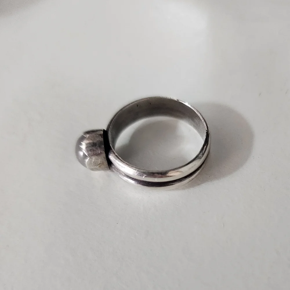 Silver Moonstone Ring - Picture 3 of 6